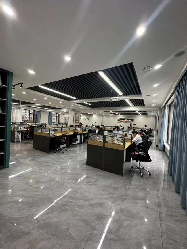 易路通集團 新媒體服務運營商賦能企業信息技術咨詢新時代